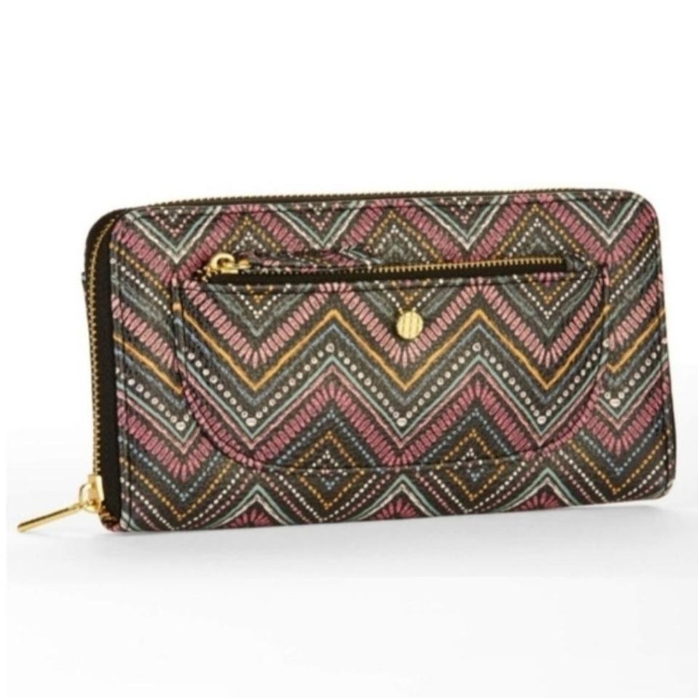 TIME AND TRU | Woman's Multi-Color Victoria Dede Geometric Chevron Wallet